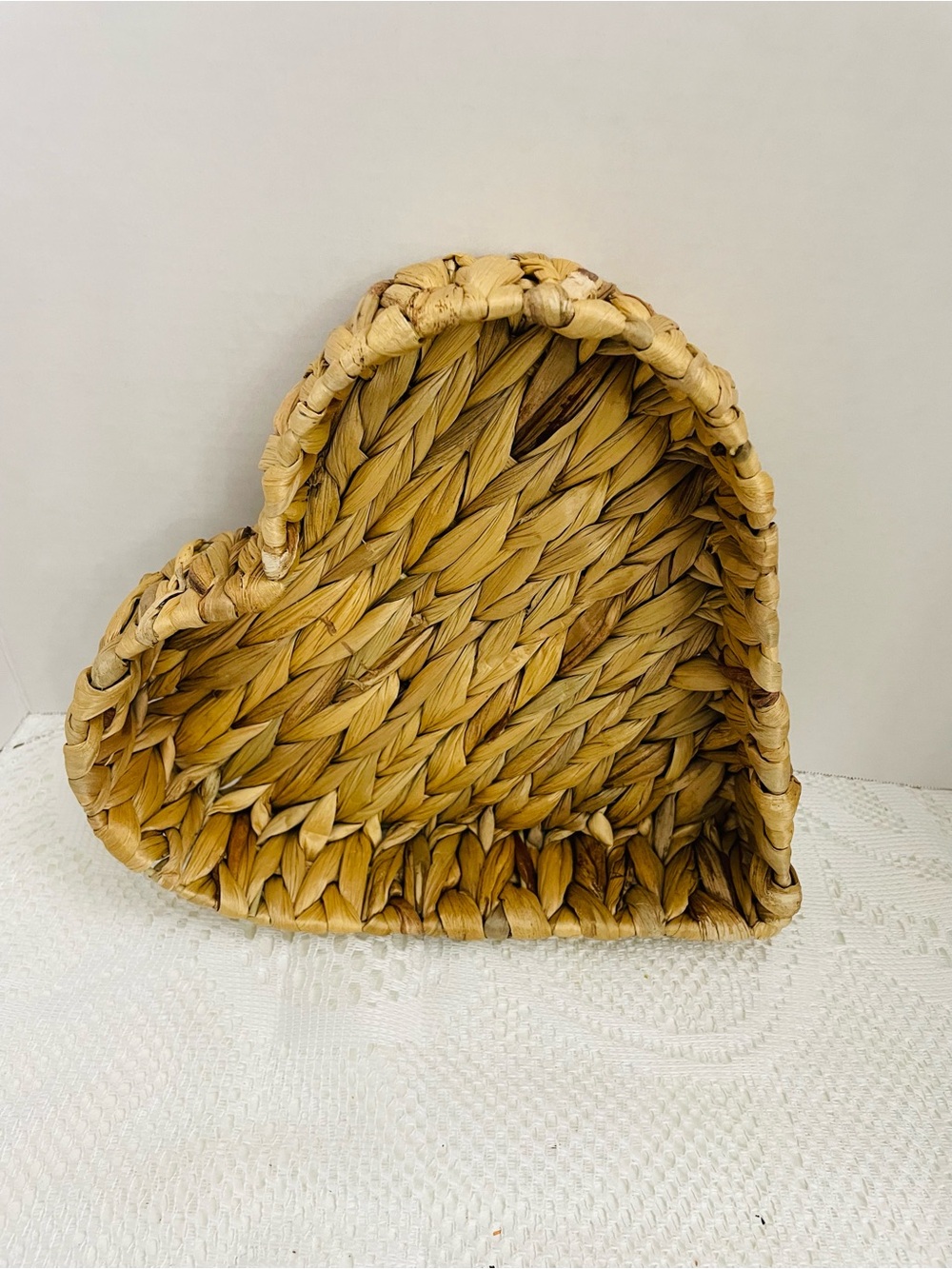 Handwoven Heart Shaped Seagrass Basket - Natural Tan